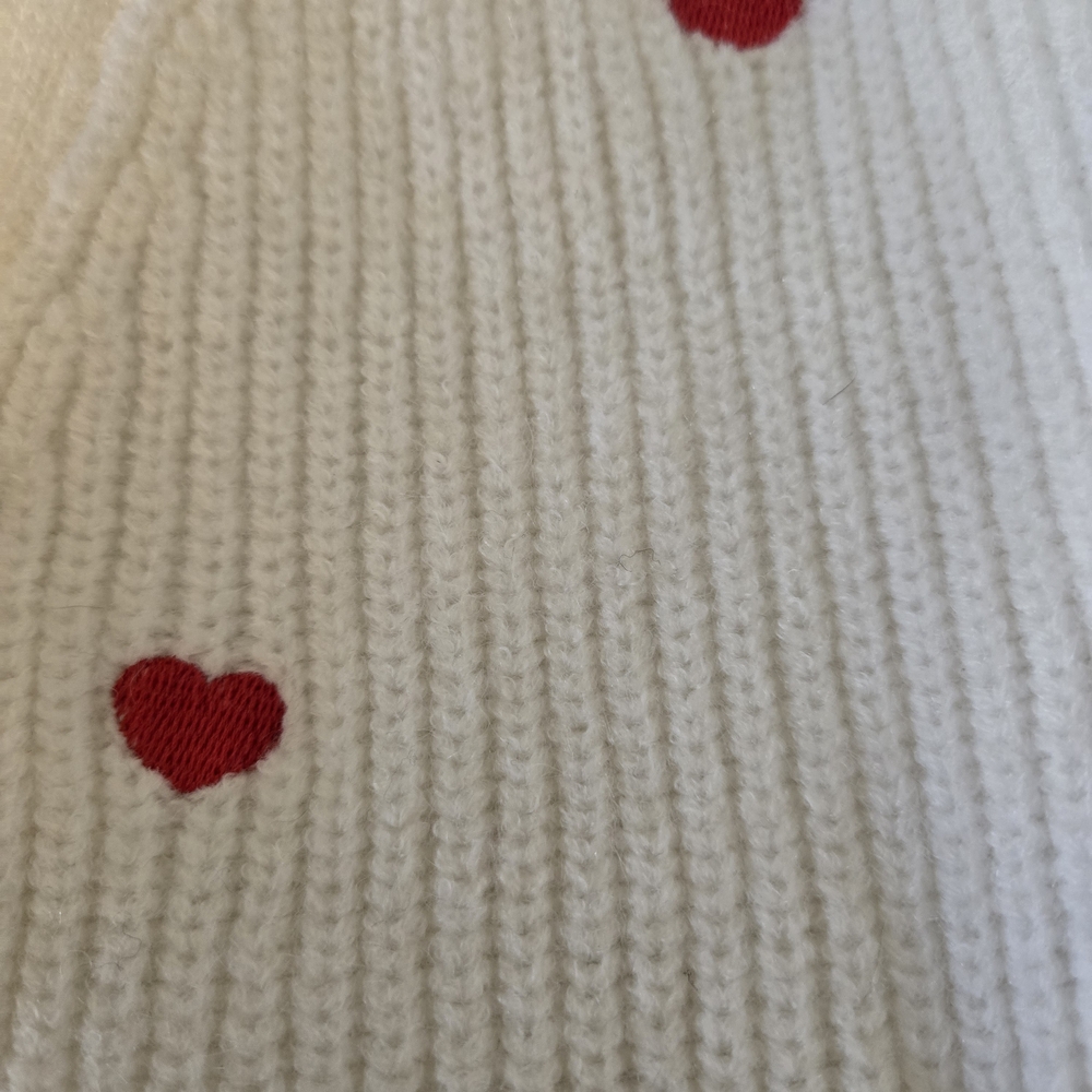 CUPSHE Women's Size M White Knit Cardigan with Red Heart Accents NWT - Picture 8 of 9
